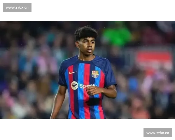 莱万亚马尔冰释前嫌!弗里克激活巴萨最强锋线化学反应